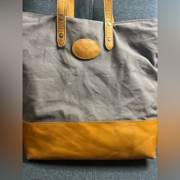 africa rift Handbags - Africa Rift tote bag leather and canvas